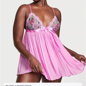 VICTORIA SECRET Baby Doll Garden Party Pink Lingerie With Thong NWOT / Small